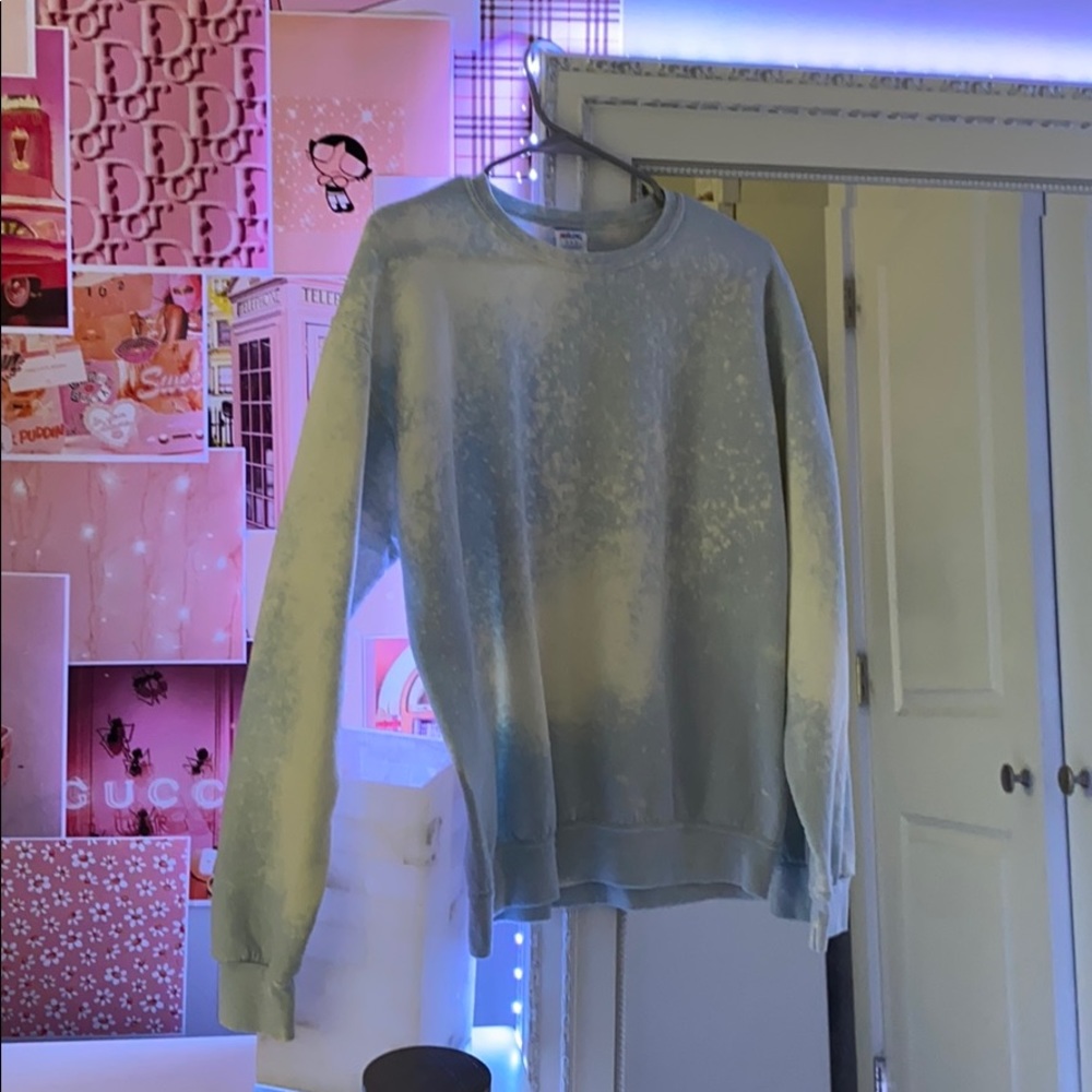Bleached Crewneck